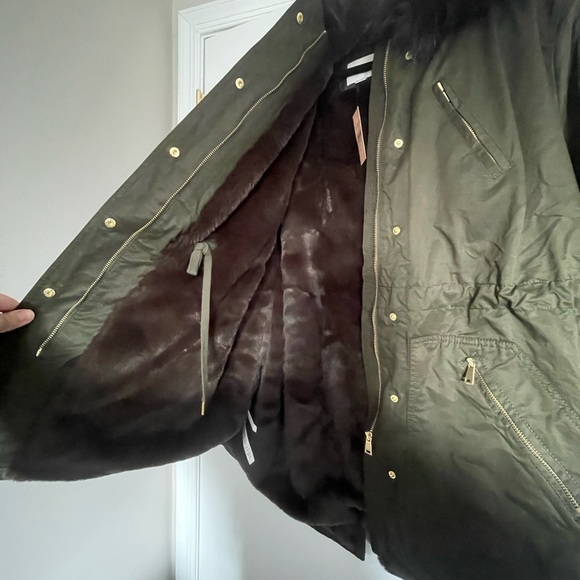 NWT Loft Parka in army green - Picture 4 of 5